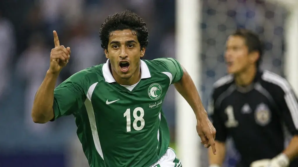 Nawaf Al-Abed scoring directly from kickoff for Al-Hilal in 2009